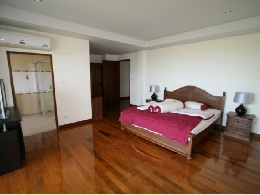 Image RKTV137 5